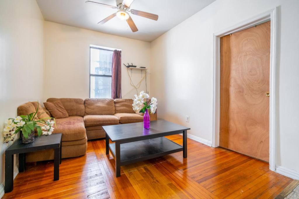 Eastern Parkway Guest House New York Bagian luar foto