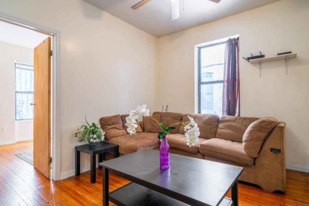 Eastern Parkway Guest House New York Bagian luar foto